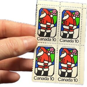 🎈5/$20 - #627 CANDA 1973 “Santa Claus” 10¢ UR 4-Stamp Plate Block.